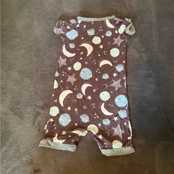 Little Sleepies To the Moon & Back Shorty Zippy 12-18 Months Neutral Unisex - Picture 2 of 2